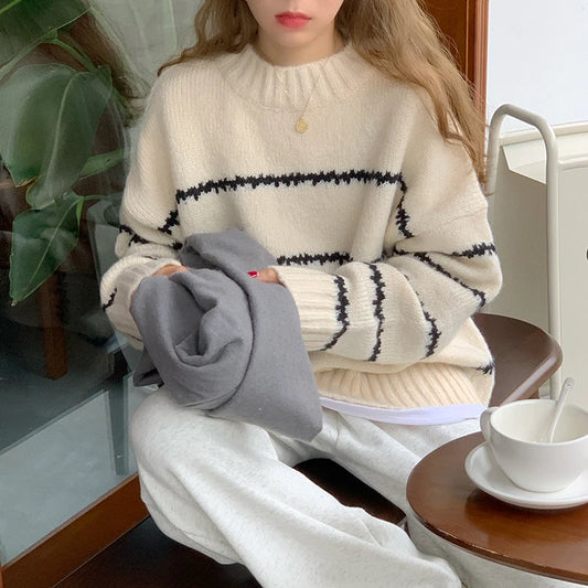 Women’s Knitted Sweater